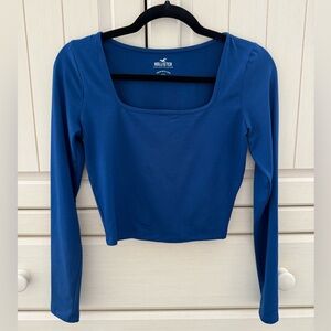 Hollister Women's Blue Long Sleeve Crop Top